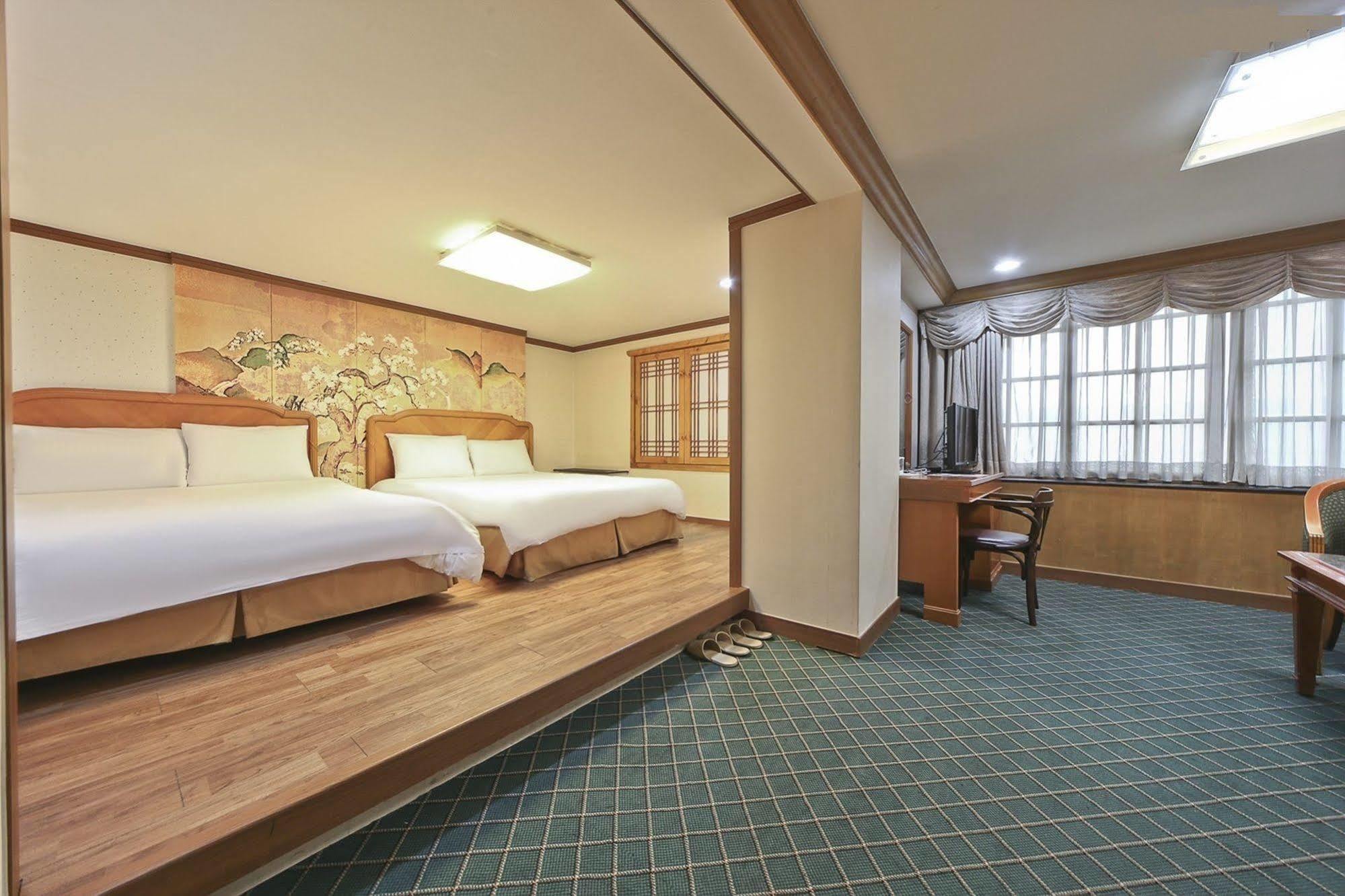 Nostalgia Hotel Gimpo Exterior photo